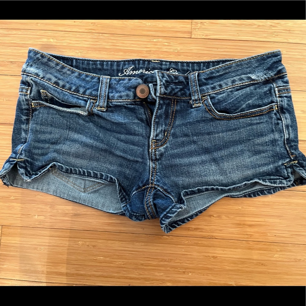 American Eagle Jean Shorts Womens size 4